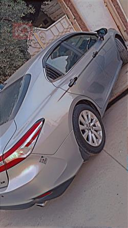 تۆیۆتا کامری